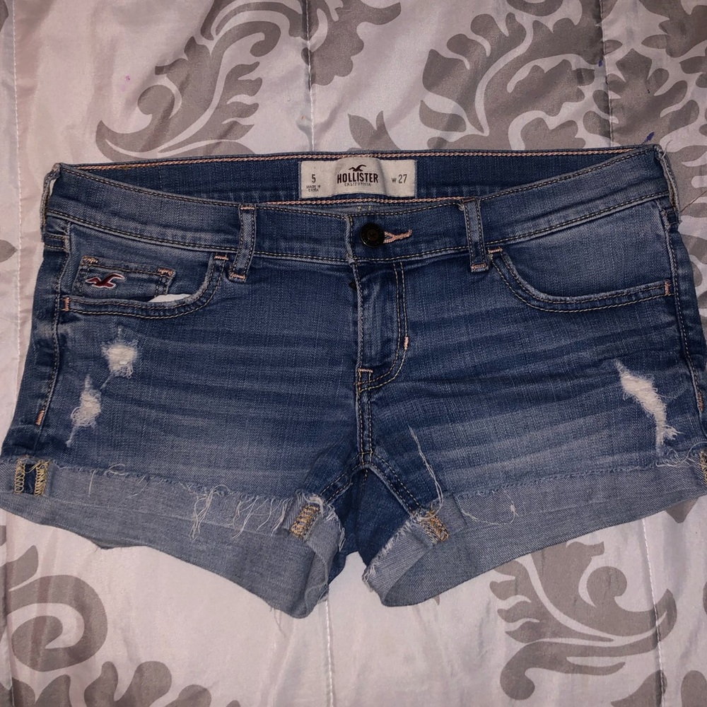 Medium Wash Hollister Jean Shorts Size 5